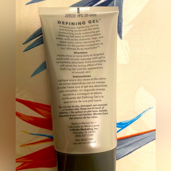 NWT 🩵 It Works! Defining Gel - brand new in box - Picture 4 of 4